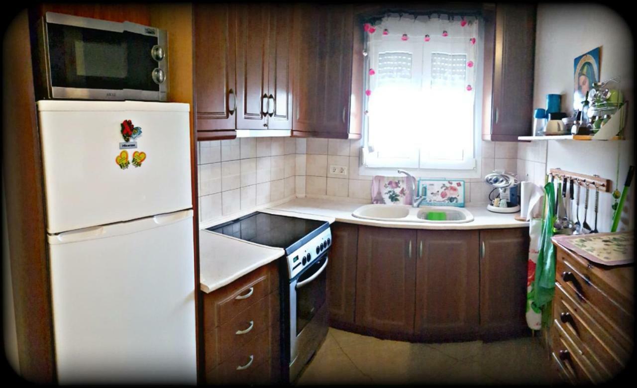 Rose Apartment Néa Péramos Εξωτερικό φωτογραφία
